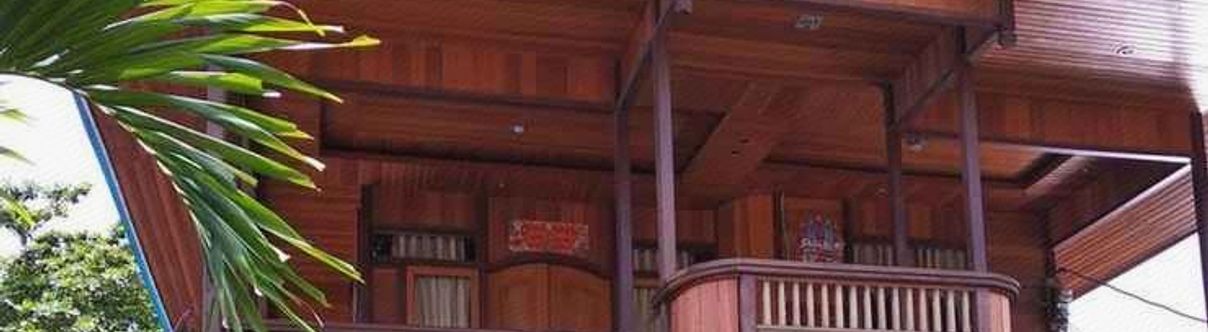 Others Sunset Guest House & Bar