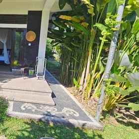 Hotel Main Pic 1 Villa Markisa Pakisan, Padmasari Warung Makan &Coffe Break Hotels