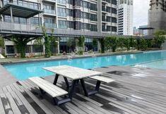 Lain-lain 3 ASTORIA/Pool/Wifi/3Bed/+3extra mattress/7pax