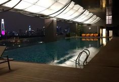 Others 6 M City Duplex with KLCC Lake View, infinity pool