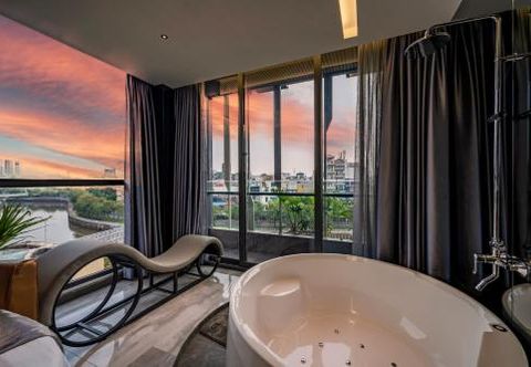 Others Bonita Signature The View