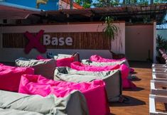 Others 4 Base Party Hostel