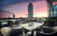 Bar, Kafe, dan Lounge 7 Manhattan Hotel Jakarta