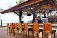Bar, Cafe and Lounge Bali Palms Resort Candidasa