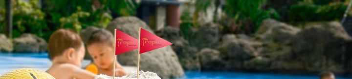 Kolam Renang 4 Grand Tropic Suites Hotel