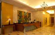 Lobby 7 Grand Tropic Suites Hotel