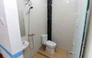 In-room Bathroom 7 Tebet Utara Suites