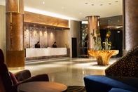 Lobby Hotel Santika Premiere Harapan Indah Bekasi