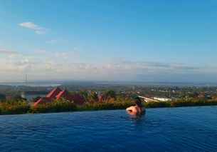 MaxOneHotels.com @ Bukit Jimbaran - Bali, Rp 515.151