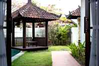 Kolam Renang Vantage Point Villas