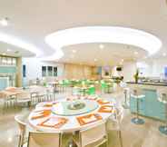 Restaurant 7 Everbright Hotel Surabaya