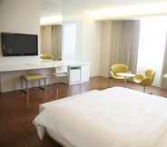 Bedroom 4 Everbright Hotel Surabaya