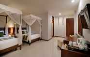 Bilik Tidur 4 Adi Dharma Hotel Legian