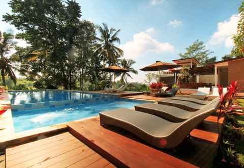 Swimming Pool Ashoka Tree Resort at Tanggayuda