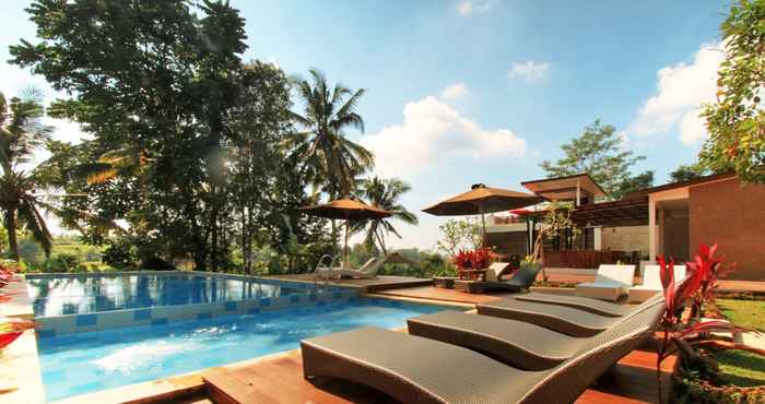 Swimming Pool Ashoka Tree Resort at Tanggayuda