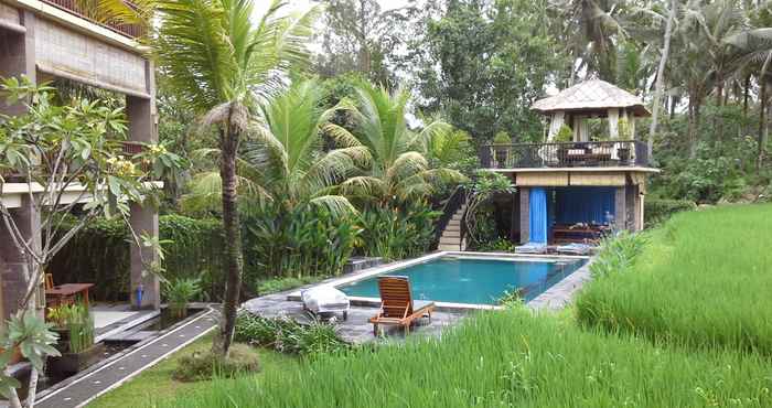 Swimming Pool Biyukukung Suites & Spa