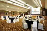 Functional Hall Palace Hotel Cipanas