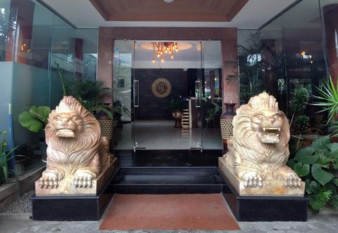 외관 Helios Hotel Malang