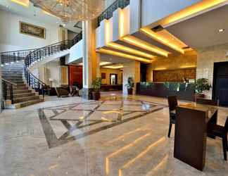 Lobby 2 Gino Feruci Kebon Jati by KAGUM Hotels