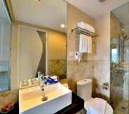 In-room Bathroom 3 Serela Cihampelas by KAGUM Hotels