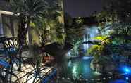 Swimming Pool 6 Amaroossa Bandung