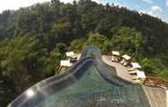 Kolam Renang 7 Hanging Gardens Of Bali