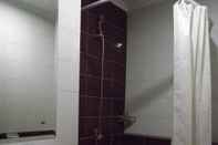 In-room Bathroom Margonda Residence 3 Service Apartment