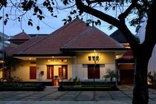 Exterior Merbabu Guest House