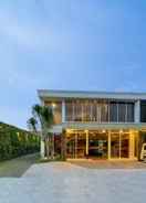 EXTERIOR_BUILDING Aveon Express Hotel Yogyakarta by Daphna International