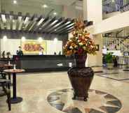 Lobby 3 Losari Roxy Hotel Jakarta