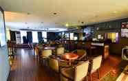 Bar, Cafe and Lounge 6 Losari Roxy Hotel Jakarta