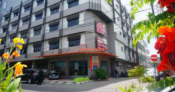 ภายนอกอาคาร Losari Beach Hotel Makassar