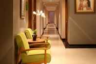 Lobby Ivory Hotel Bandung