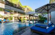 Kolam Renang 3 VOUK Hotel & Suites