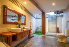 In-room Bathroom 6 The Kampung Ubud Villa