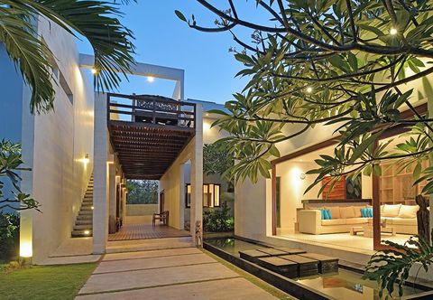 Exterior Scene Estate