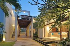 Exterior Scene Estate