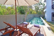 Swimming Pool Scene Estate