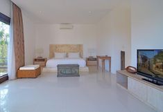 Bedroom 7 Scene Estate