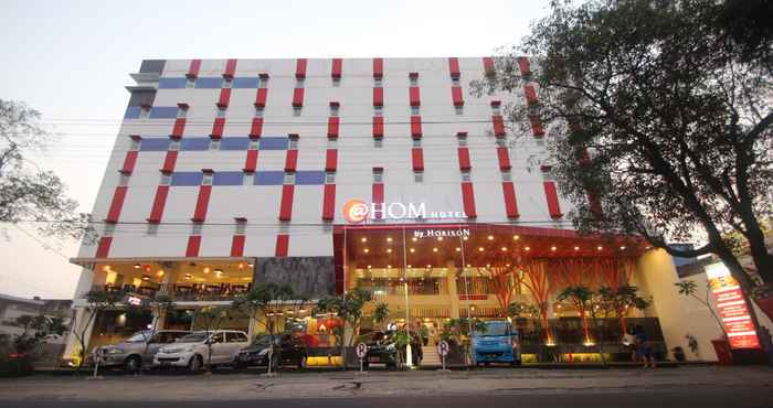 Luar Bangunan @HOM Hotel Kudus by Horison Group