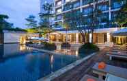 Swimming Pool 6 Delonix Hotel Karawang 