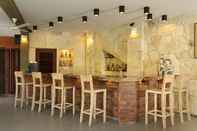 Bar, Cafe and Lounge Alindra Villas and Spa