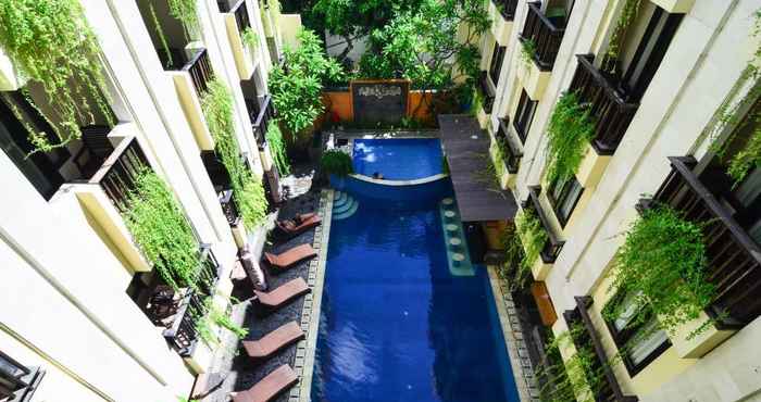 Swimming Pool Losari Hotel & Villas Kuta Bali