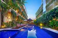 Swimming Pool Bali Chaya Hotel