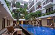 Swimming Pool 3 Sense Sunset Seminyak