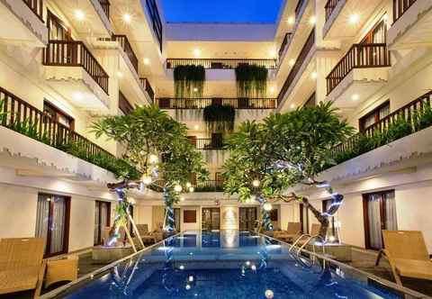 Swimming Pool Sense Sunset Seminyak