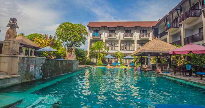 Swimming Pool The Lokha Legian Resort & Spa