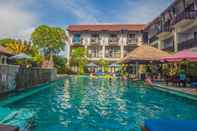 Swimming Pool The Lokha Legian Resort & Spa