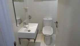 Toilet Kamar 6 Hotel Vio Surapati