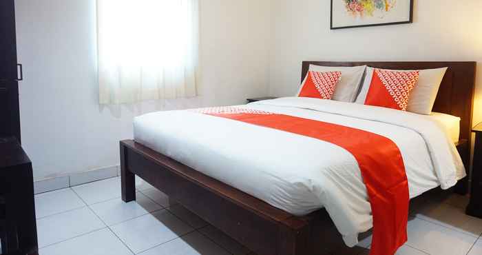 Bilik Tidur OYO 90082 Gana Inn Legian